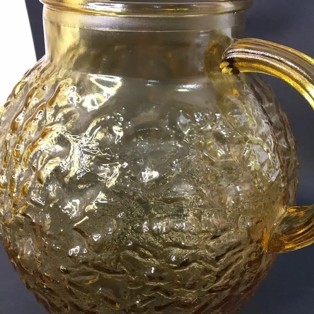ANCHOR HOCKING Amber Colored Milano Lido Crinkle 96-ounce Round Tea Pitcher